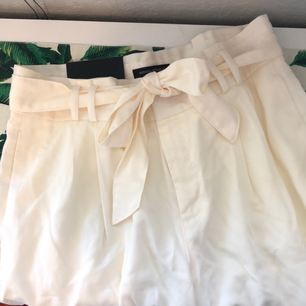 Banana Republic dress short in Cream